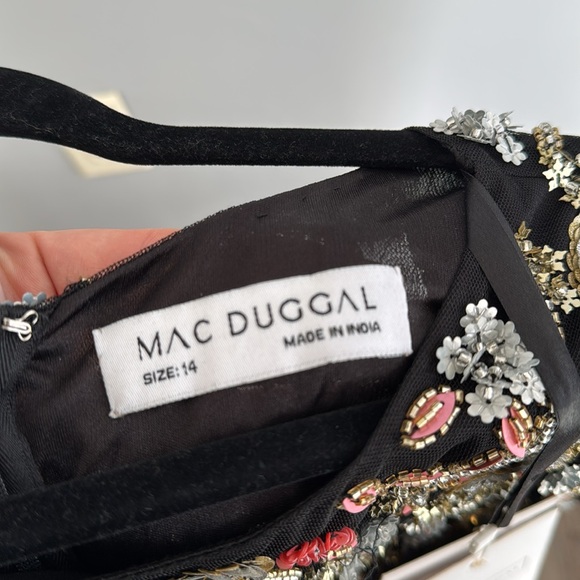 Mac Duggal size 14 Long Sleeve Embellished Mesh Gown - Picture 13 of 13